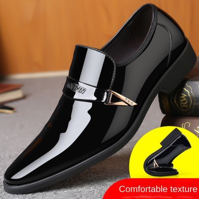 2023 Spring New Mens Leather Shoes Bright Leather Business Casual Lazy Shoes European and American Hairdresser Fashion Shoes