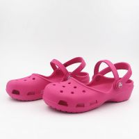 Crocs รองเท้าผู้หญิงรองเท้าแตะคู่กะบัตรหลุมรองเท้าชายหาดและรองเท้าแตะ [202494]