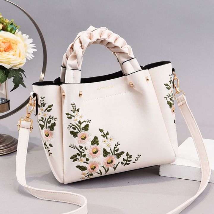 hot-selling-one-shoulder-messenger-2019-new-middle-aged-atmospheric-all-match-and-elderly-grandma-big-bag