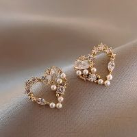 【DT】hot！ Imitation Earrings Female Temperament Stud 2021 Fashion Wedding Jewelry