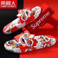 CODff51906at NGGGN slippers male lion joker trend model of the boom non-slip comfortable leisure space a man南极人拖鞋男款国潮狮子百搭潮流防滑舒适男士休闲天外穿凉拖鞋