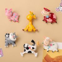 ⊙✧◄ 3D Fridge Magnets Cartoon Shake Animal Cat Dog Cow Sheep Giraffe Resin Refrigerator Magnets Christmas Home Decoration Gift