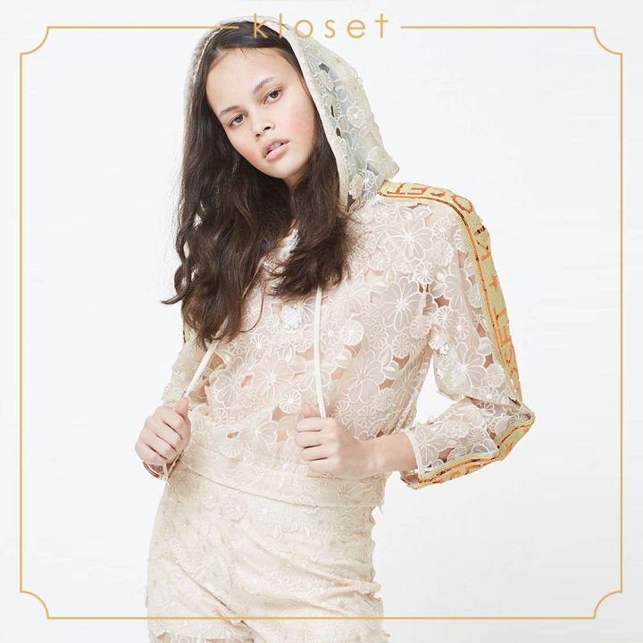 kloset-hooded-lace-jacket-with-detail-on-sleeves-ss19-t023-เสื้อผ้าผู้หญิง-เสื้อผ้าแฟชั่น-เสื้อคลุม-เสื้อแจ๊คเก็ต-เสื้อลูกไม้