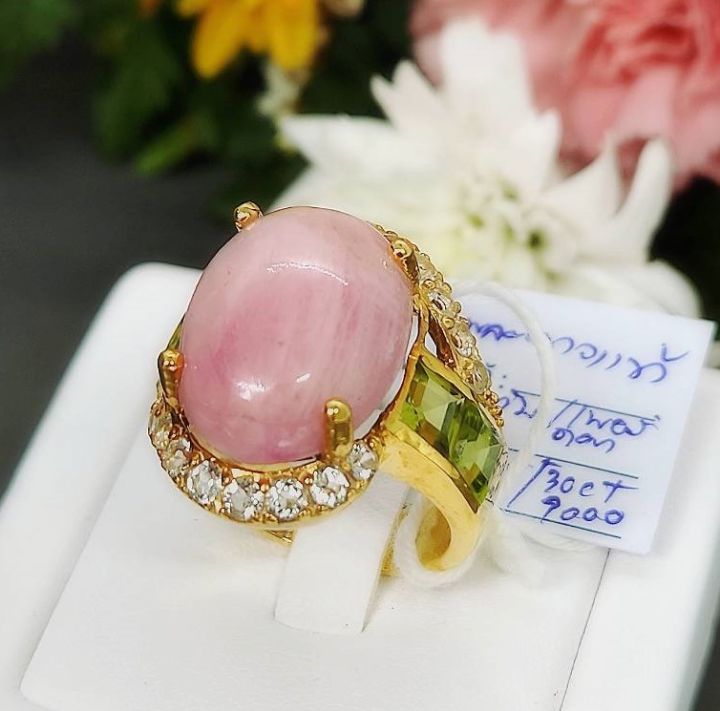 แหวนพลอยแท้-ทับทิมแอฟริกา-สี-pink-rose-ล้อม-white-topaz-พลอยขาว-ประดับ-peridot-ด้านข้าง-เรือนเงิน-925-ชุบทอง-24-เค-ไซต์-56