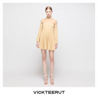 VICKTEERUT (ราคาปกติ 13,500-.) Off Shoulder Mini Pleated Dress เดรสสั้นเปิดไหล่ อัดพลีท