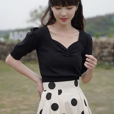 สไตล์เกาหลีบางๆถักแขนสั้นคอสี่เหลี่ยมแฟชั่นสำหรับผู้หญิงเสื้อเอวลอยวินเทจ