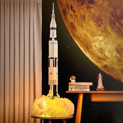 อพอลโลรถ Saturn V จรวดบล็อกตัวต่ออวกาศและอวกาศของเล่นตัวต่อเกมปริศนาสำหรับผู้ใหญ่ของเด็กผู้ชายตกแต่งห้องนั่งเล่น