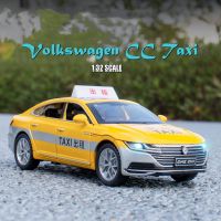 【MagicT】1:32 Scale Volkswagen CC Taxi โลหะผสมสังกะสีรุ่นรถ W/ แสง &amp; เสียง &amp; Pull-Back Die Cast ของเล่นของขวัญคอลเลกชันสำหรับชาย