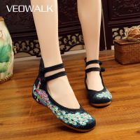 hot【DT】 Woman Ballet Flats Sequined Peacock Embroidery Old Dancing Shoes