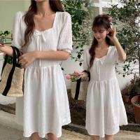 พร้อมส่ง 2 สี ? Jane dress เดรสแขนสั้นผ้าย่นทรงสวยมาก (31718)