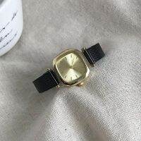 Small sugar cube black gold watch feminine high-end design simple small fragrant style ins style good looks niche