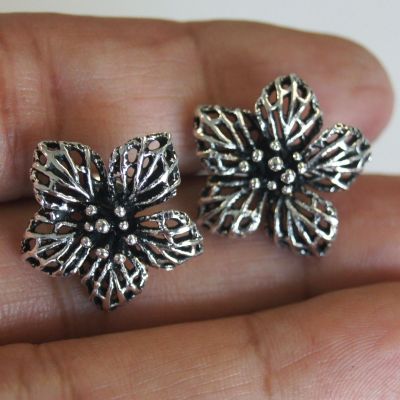 Thai design cool flower earrings handmade 925 sterling white silver beautiful gift ดอกไม้เท่ลวดลายไทยตำหูเงินสเตอรลิงซิลเวอรใช้สวยของฝากที่มีคุณค่า ฺ