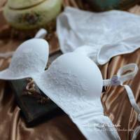 2021[ B C Cup 32 34 36 38 4 Colors ] Chromophous Elizabeth Embroidery Wedding Bra Set Thin thick slip-resistant silica gel underwear