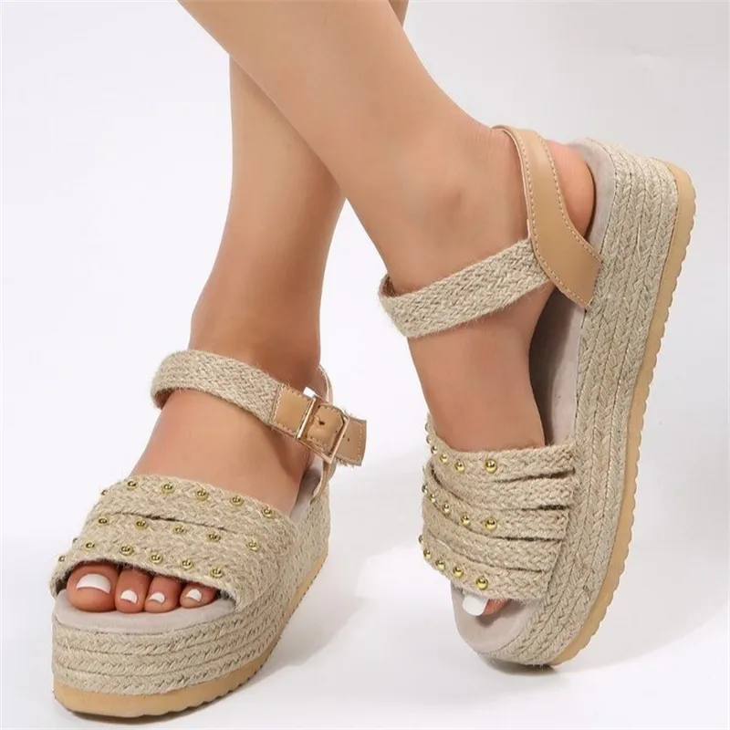 Attention on sale wedge shoes