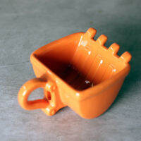 Personality Excavator Bucket Coffee Mug Shovel Spoon Amusing Ceramics Navvy Tea Cup Verre Cran Holder Ashtray Tumbler