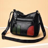 [COD] New womens bag fashion splicing contrast Messenger middle-aged ladies one-shoulder large-capacity storage