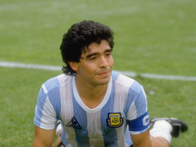 โปสเตอร์ Maradona ดิเอโก มาราโดน่า Argentina อาร์เจนตินา Poster โปสเตอร์ฟุตบอล ของแต่งบ้าน ของแต่งห้อง โปสเตอร์ติดผนัง โปสเตอร์ติดห้อง 77poster