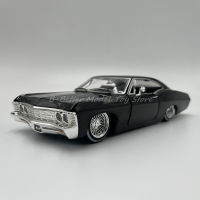 A1:24 Diecast รถรุ่น Toy 1967 Chevy Impala Miniature Vehicle Collector EditionM