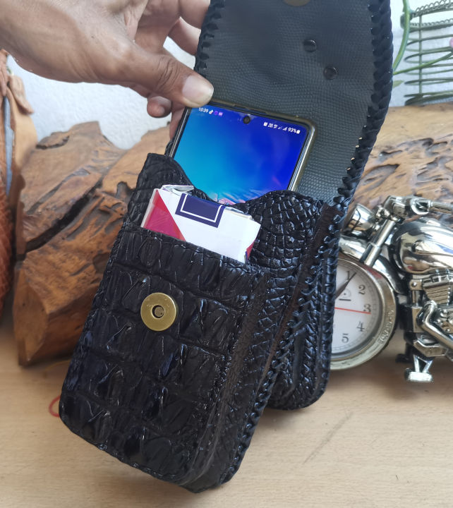 กระเป๋าใส่โทรศัพท์-มือถือ-มี-2-ช่อง-ด้านในใส่โทรศัพท์ได้-ด้านนอกออกมาใส่ซองบุหรี-หรือของกระจุกระจิก