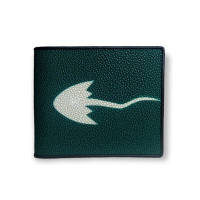 กระเป๋าสตางค์หนังปลากระเบนแท้ US 2 พับสั้นสีเขียว กระเป๋าธนบัตรกระเป๋าเงินกระเป๋าสตางค์ หรูหราทนทาน หนังแท้ 100% ใบเดียวเอาอยู่