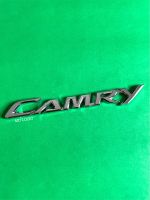 โลโก้ CAMRY ขนาด 17x1.6 cm. ติดTOYOTA สีเงิน