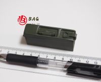 1/6 of the Action Figures Model DID E60066 WWII Africa Corps WH MG34 Service tool group Metal ammunition box