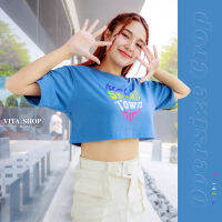 VITA SHOP? Crop cversize Small town สีสตรีทยีนส์ เสื้อครอป เสื้อยืดแฟชั่นน่ารักๆ สไตล์วินเทจ Y2K คอตตอนแท้เนื้อนุ่ม ใส่สบาย ไม่บาง งานป้าย พร้อมส่ง