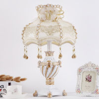 Luxury Europe palace style table light lamp bedroom bedside wedding Classic European style table lamp light with fabric shade