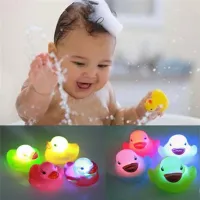【CW】 Floating Newborn Baby Bath Time Toy Changing Color Duck Flashing LED Lamp Light lights up automatically when putting in water