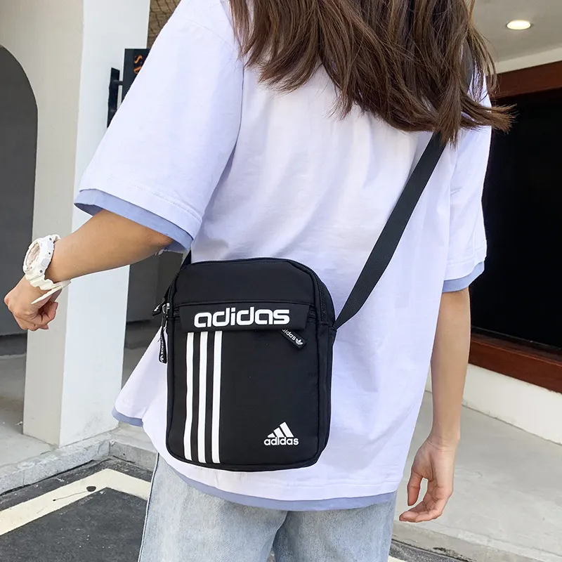 Hot Sell Wholesale College Students School Bags for Boys Sports and  Business Travel Bag for Men - China Crossbody Bag and Fashion Shoulder Bag  price | Made-in-China.com