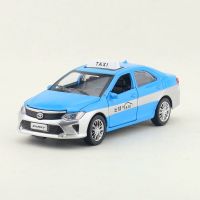 :32 TOYOTA Camry Taxi Car Diecast Toy Vehicle Model Pull Back Car Educational Collection Gift For Children F367