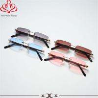 VISION GLASSES ที่ไร้ขอบ แว่นตากันแดดขาลายไม้ เลนส์ไล่ระดับสี การป้องกัน UV400 แว่นตากันแดดสำหรับวรรณกรรม เรโทร ที่บังแดด สำหรับผู้หญิง