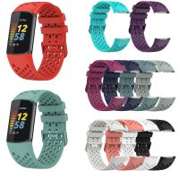 ❁☍✇ Soft Silicone Replacement Strap Accessory Wristbands Suitable For Fitbit Charge 5 Quick Release SmartWatch Fashion Accessories