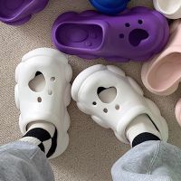 2022 Summer Women Slippers Cloud Design Couple Sandals Beach Slides Cartoon Bear Flip Flops Men Thick Sole Indoor Bathroom Shoes