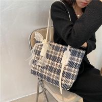 High-End Retro Large-Capacity Portable Tote Bag For Women 2023 New Trendy Fashion Plaid Portable Student Class Bag