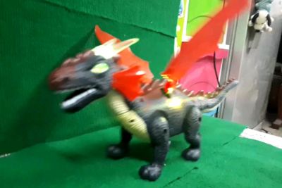 [ โปรโมชั่นสุดคุ้ม ลด 30% ] ของเด็กเล่น ไดโนเสาร์มีปีก ปีกขยับได้ มีเสียงมีไฟ เดินได้ ใส่ถ่าน AA 3 ก้อน [ สินค้ามาใหม่ Gift ].