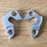 2pcs BikeDerailleur Hanger Gear Mech Dropouts with bolts for Redline Corratec AKA 213 BH HOY PINNACLE TITUS SARACEN SCATTANTE