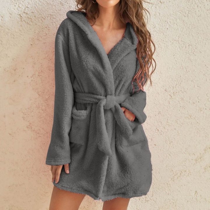 xiaoli-clothing-2022เสื้อมีฮู้ดเสื้อคลุมอาบน้ำขนแกะผู้หญิงใหม่ชุดนอนผ้าฟลีซชุดนอนผ้าสักหลาดนุ่มเสื้อคลุมอาบน้ำมีฮู้ด