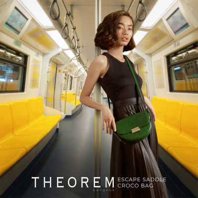 Escape -กระเป๋าสะพายหนังเทียม  สี Emerald Green  THEOREM