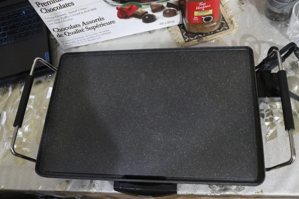 Heritage The Rock - 13 x 19 Electric Griddle