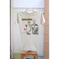 เสื้อยืดวินเทจ ลาย NIRVANA -Sport-T Vintage Sine เสื้อยืดแขนสั้นสำหรับผู้ชายและผู้หญิง