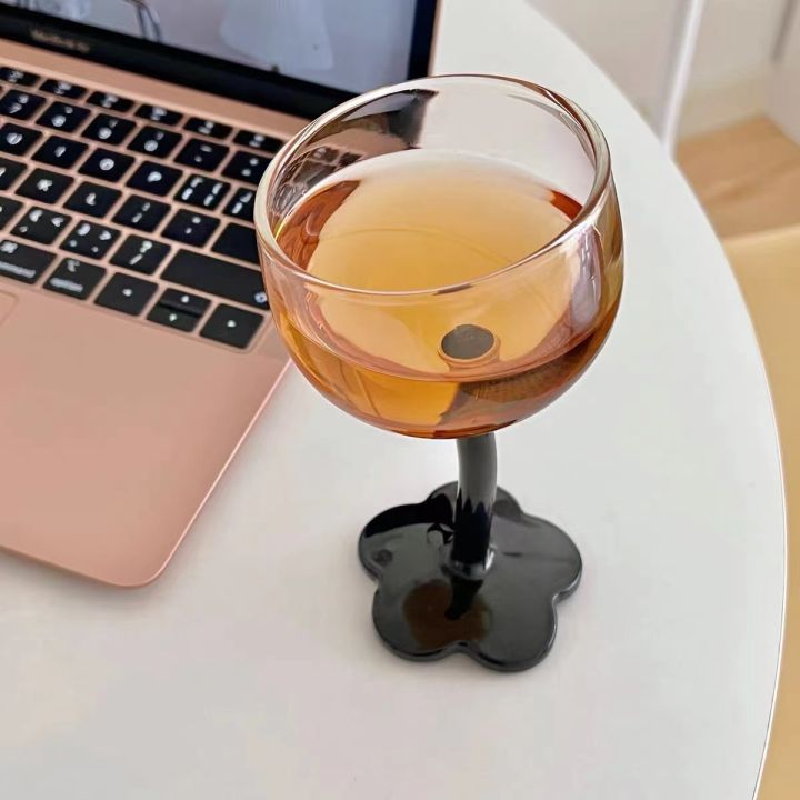ถ้วยแก้วบอโรซิลิเกตทรงสูงเล็ก-แว่นตาแก้วที่มีหัวคดเคี้ยว-แว่นตาดอกไม้เล็กๆ-แก้วแชมเปญ-แก้วไวน์แดง