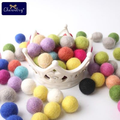 ❄۩◐ 10 PC 20mm สีสันรอบผ้าขนสัตว์ลูกบอล PomPom Balls สำหรับ DIY ห้องเด็กผู้หญิงงานแต่งงานตกแต่ง Fetl Balls ผลิตภัณฑ์ของขวัญของเล่น