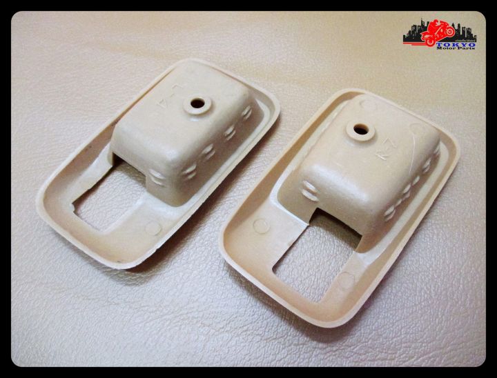 datsun-120y-b310-door-handle-socket-lh-amp-rh-cream-set-pair-เบ้ารองมือเปิดใน-ซ้าย-และ-ขวา-สีเนื้อ-สีครีม-สินค้าคุณภาพดี