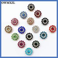 OWMXZL 10PCS 14mm ก้นเหล็ก รูปดอกไม้ เครื่องประดับหมวก ปุ่ม ตกแต่งเสื้อผ้า หินแก้วคริสตัล พลอยเทียม