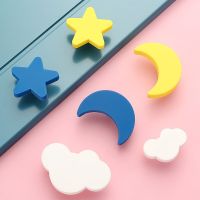 Children Rubber Door Handles Cute Pink Heart Star Moon Cloud Kitchen Cabinet Knobs and Handles Furniture Handle Drawer Pulls Door Hardware Locks