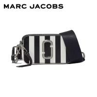 MARC JACOBS THE STRIPED SNAPSHOT PF23 2P3HCR001H01 กระเป๋าสะพาย