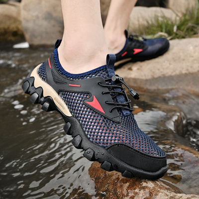 Maple จัดส่งฟรี รองเท้าเดินป่ากลางแจ้ง รองเท้าเดินป่าผู้ชายกันลื่น รองเท้าลุย รองเท้าลุยตกปลา รองเท้าชายหาด รองเท้ากีฬา water shoes (39-44)