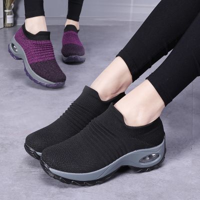 รองเท้าผ้าใบสตรีส้นสูงระบายอากาศรองเท้าแพลตฟอร์มลำลอง SE5627