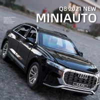 1:32 AUDI Q8 SUV Alloy Car Model Simulation Diecasts Metal Toy Vehicles Car Model Sound and Light Collection Childrens Toy Gifts Die-Cast Vehicles
